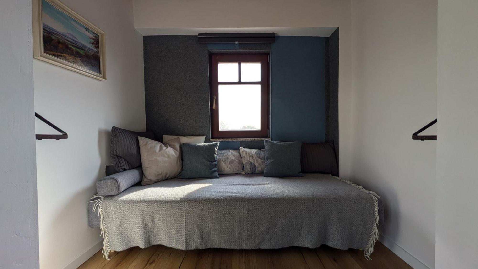 Jera Pince Es Vendeghaz Villa Somlovasarhely Exterior foto
